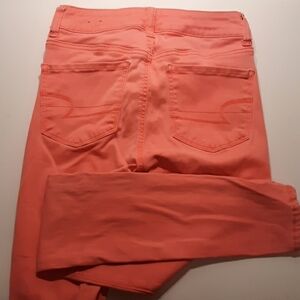 American Eagle hi-rise jeggings 2 peach color